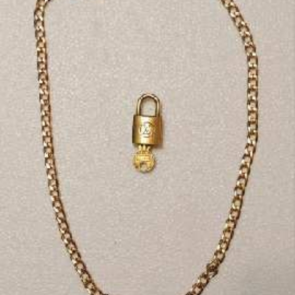 Louis Vuitton Vintage EUC Lock 🔐 and Key #202 - Picture 7 of 15